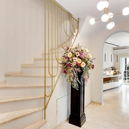 Bloom Hotell